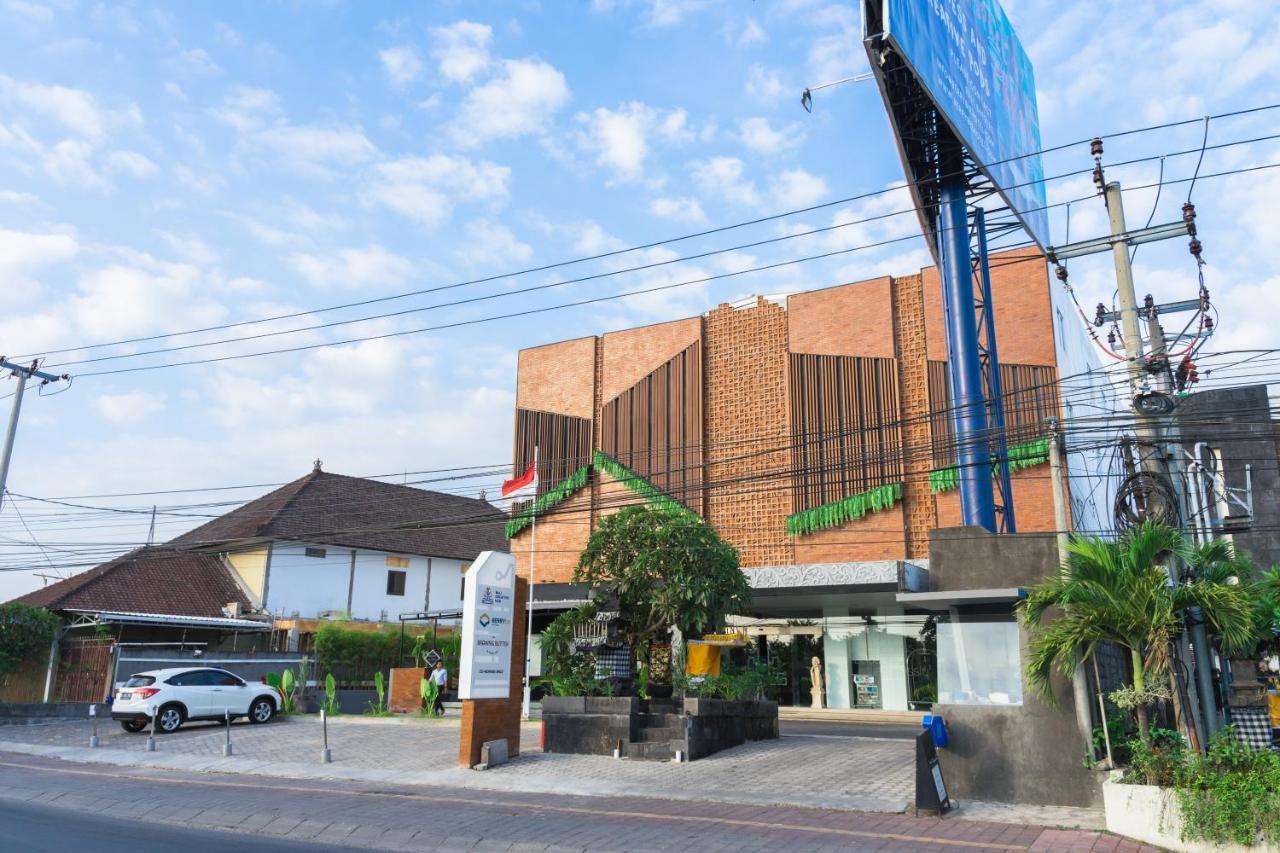 Berry Biz Hotel Sunset Road Seminyak  Exterior photo